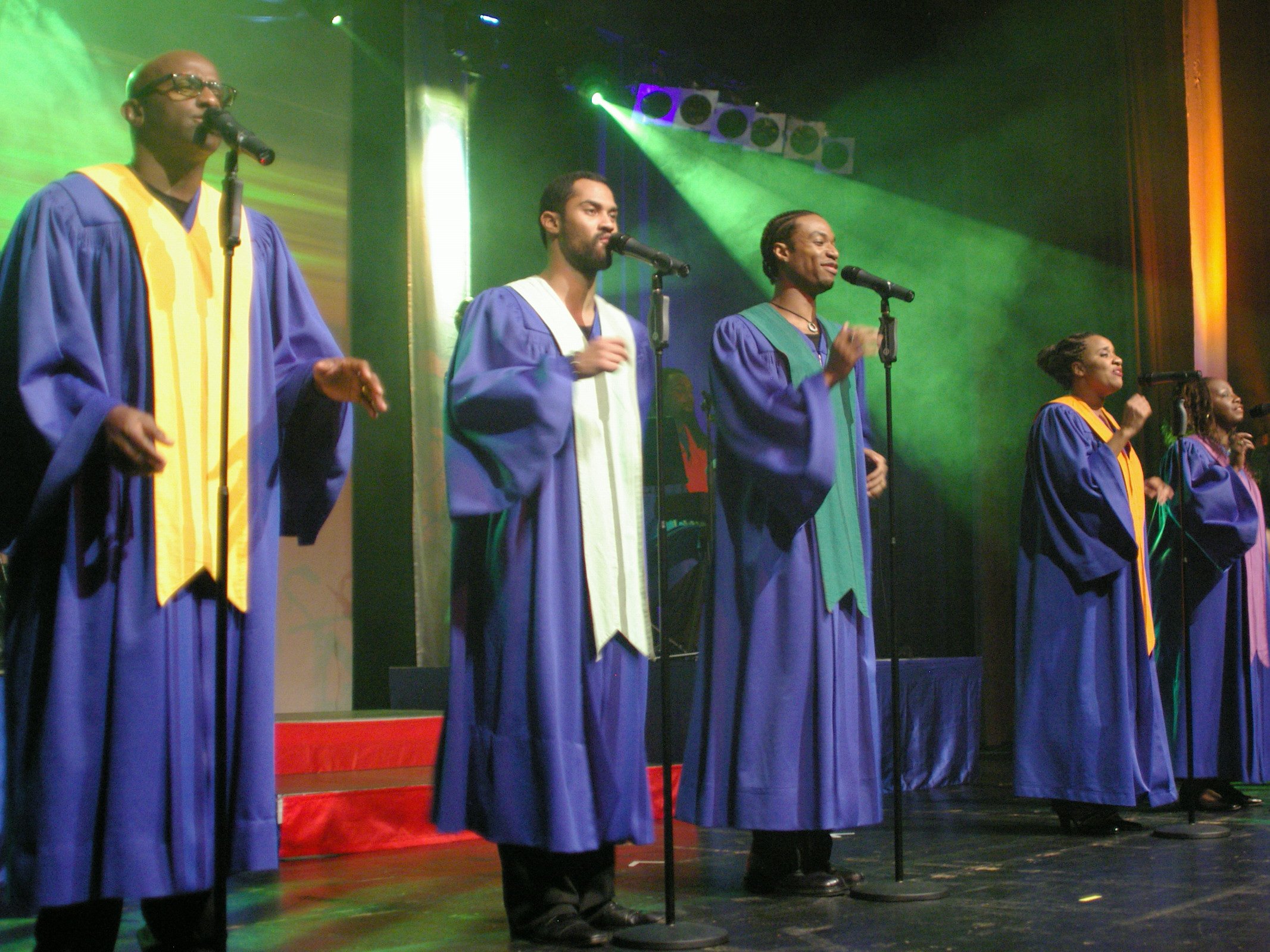 Auftritt der Original USA Gospel Singers in der Paul-Metz-Halle Zirndorf