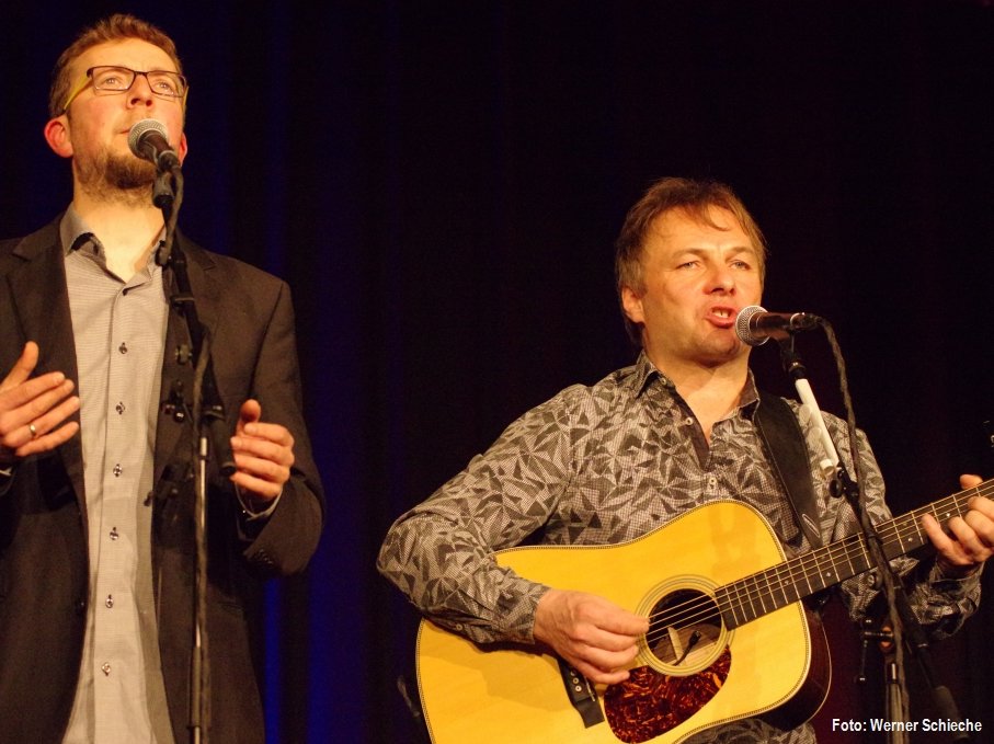 Simon und Garfunkel Revival Band in der Paul-Metz-Halle